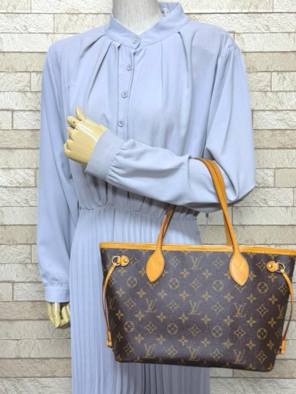 Louis Vuitton Neverfull PM Monogram Tote Canvas Brown - Picture 2 of 10